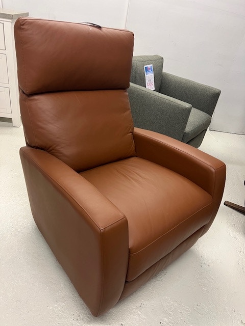 American Leather manual swivel leather recliner clear510 Wells Home